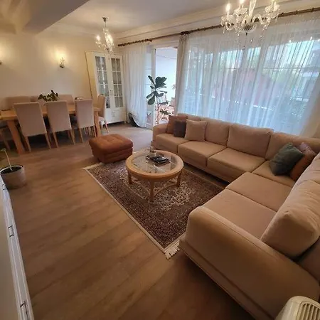 House Tiran